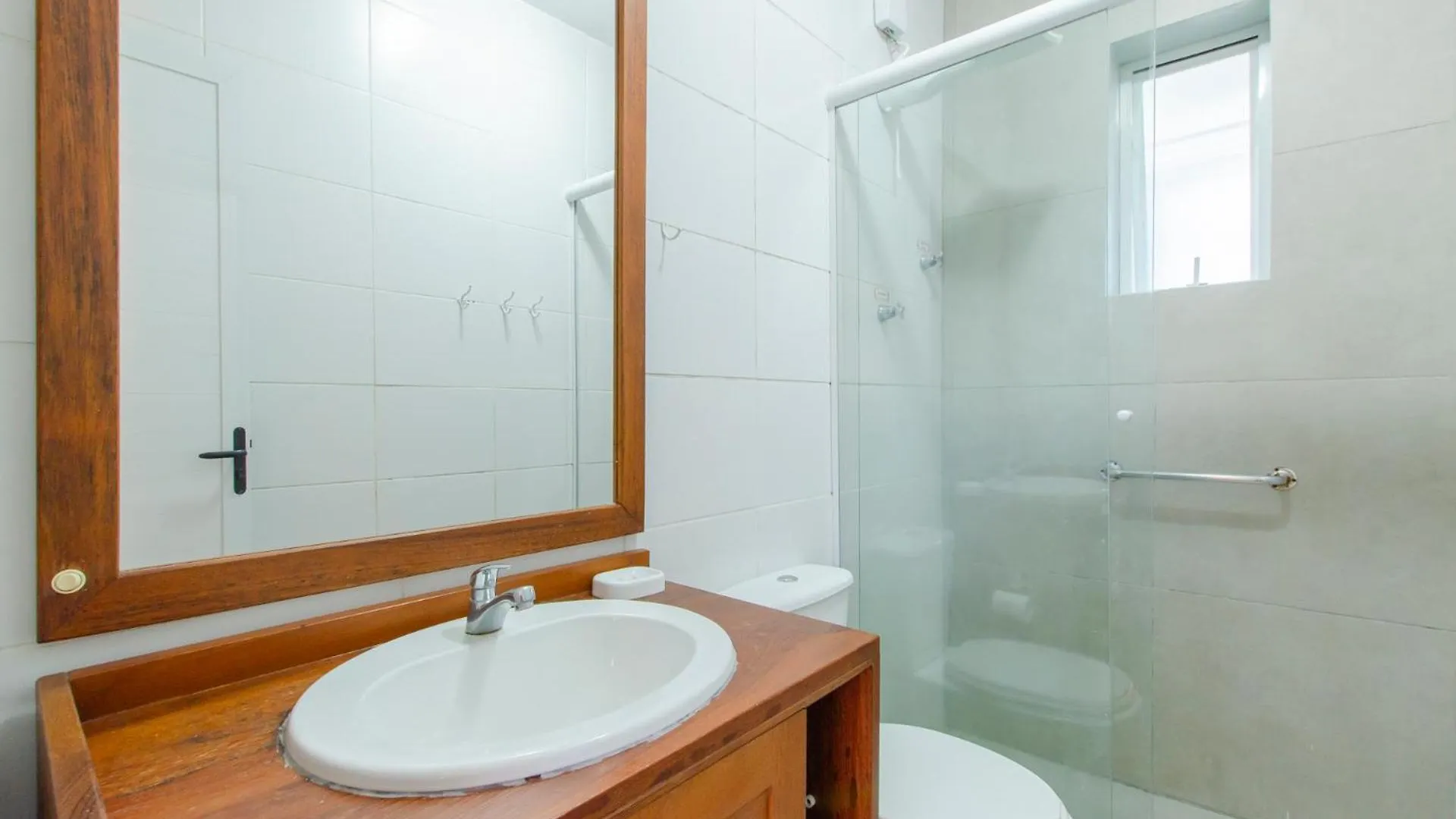 Apto Pe Na Areia Em Condominio Com Piscina N1298 Florianopolis Brazil